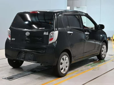DAIHATSU MIRA E S 2