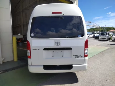 Toyota HiAce Van