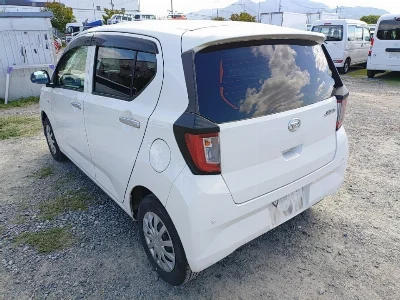 DAIHATSU MIRA E S 4