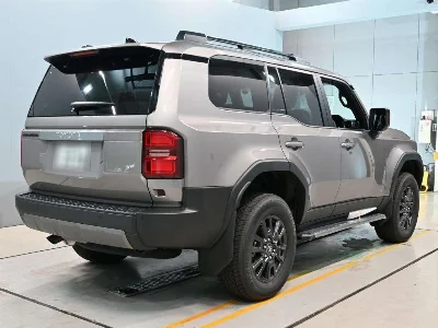 TOYOTA LAND CRUISER 250