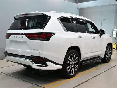 Lexus LX570