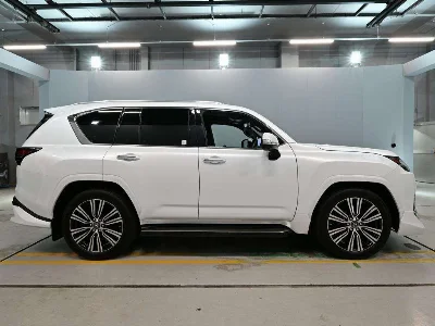 Lexus LX570