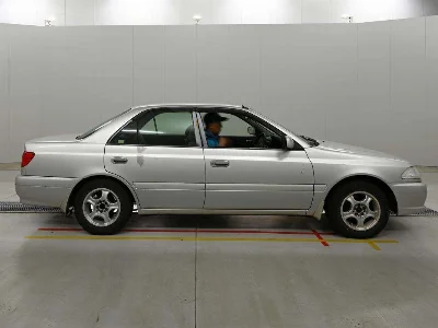 TOYOTA CARINA