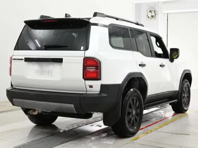 TOYOTA LAND CRUISER 250