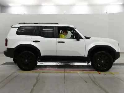 TOYOTA LAND CRUISER 250