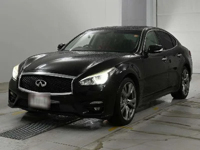 NISSAN FUGA