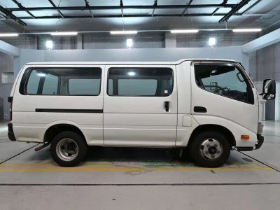 TOYOTA TOYOACE VAN
