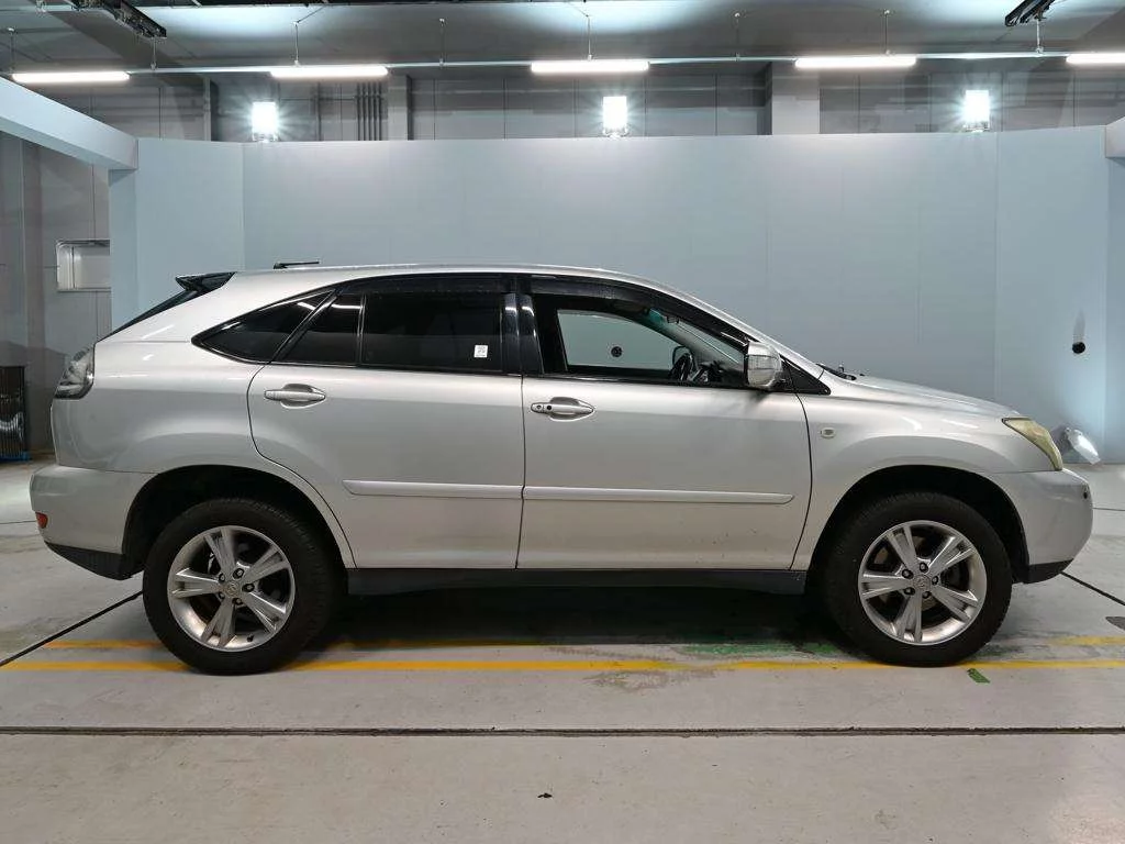 Toyota Harrier  с аукциона в Японии