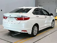 Цена авто Honda Grace с аукционов Японии, номер кузова GM4, пробег 107 000, оценка 2