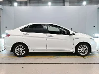 Цена авто Honda Grace с аукционов Японии, номер кузова GM4, пробег 107 000, оценка 2