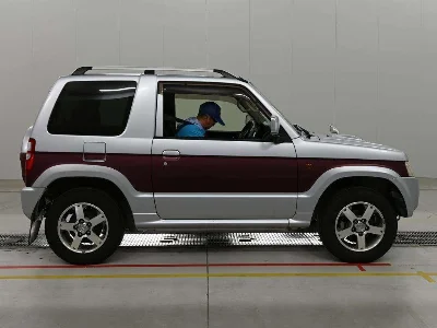 Mitsubishi Pajero Mini