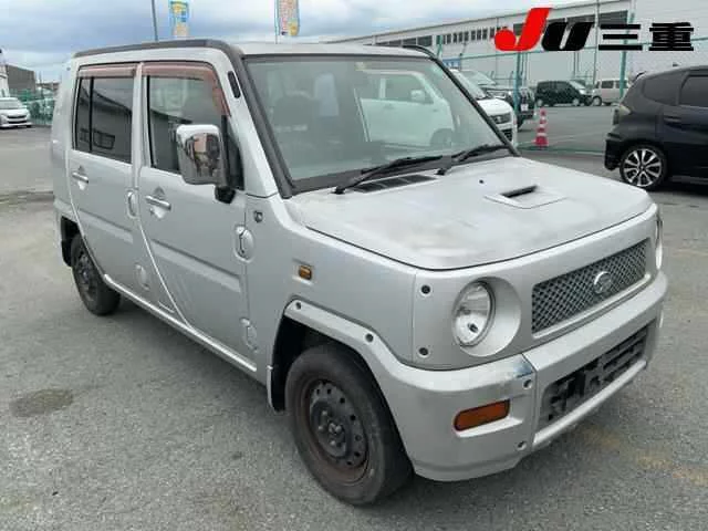 Daihatsu Naked 2001