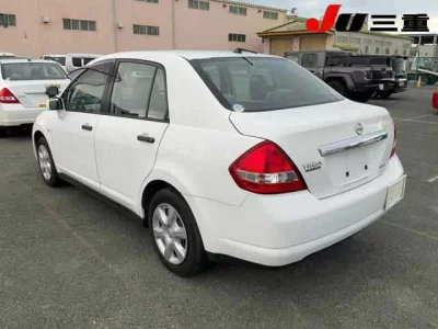 NISSAN TIIDA LATIO