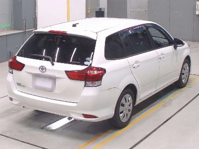 TOYOTA COROLLA FIELDER 2