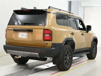 TOYOTA LAND CRUISER 250