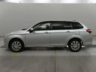 TOYOTA COROLLA FIELDER 4