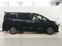 Цена авто Toyota Voxy с аукционов Японии, номер кузова ZRR80W, пробег 134 000, оценка 2