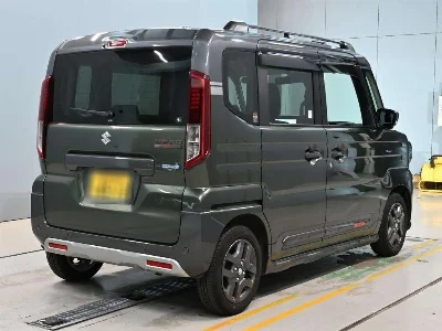 Suzuki Spacia Gear