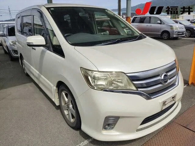 Nissan Serena  с аукциона в Японии