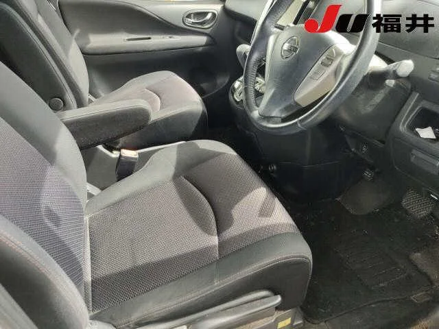 Nissan Serena  с аукциона в Японии