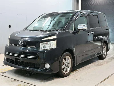 Статистика аукционов Toyota Voxy