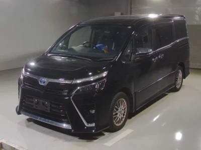 Статистика аукционов Toyota Voxy