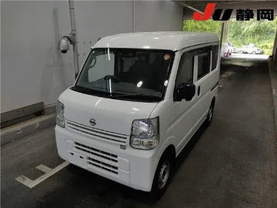 NISSAN CLIPPER VAN 4