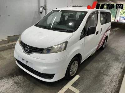 NISSAN NV200 3