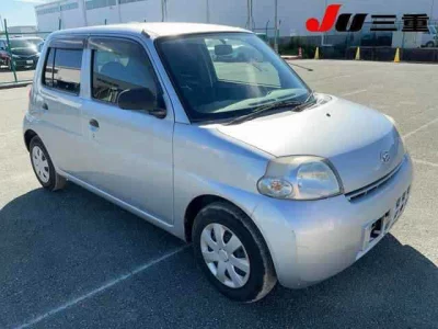 Daihatsu Esse