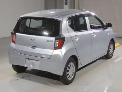 Статистика аукционов Daihatsu Mira e:S