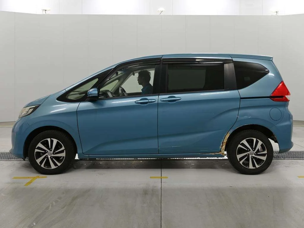 Honda Freed  с аукциона в Японии