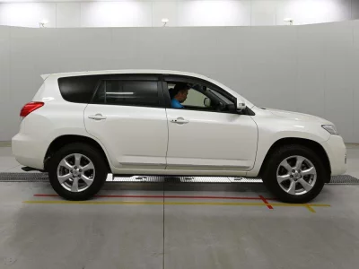 TOYOTA VANGUARD