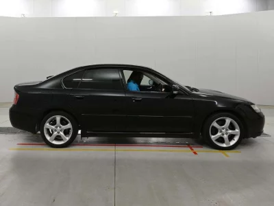 SUBARU LEGACY B4