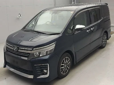 Статистика аукционов Toyota Voxy