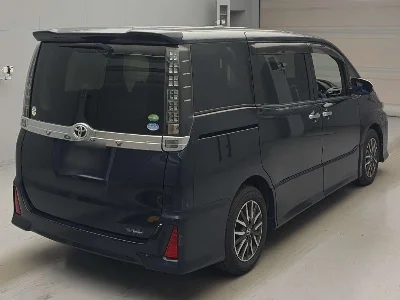Статистика аукционов Toyota Voxy