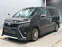 Цена авто Toyota Voxy с аукционов Японии, номер кузова ZWR80W, пробег 170 000, оценка 2