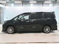 Цена авто Toyota Voxy с аукционов Японии, номер кузова ZWR80W, пробег 170 000, оценка 2