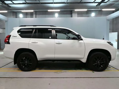 TOYOTA LAND CRUISER PRADO 3