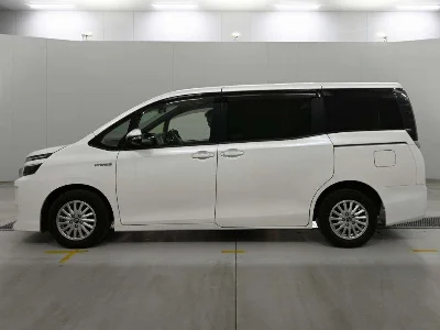 Статистика аукционов Toyota Voxy
