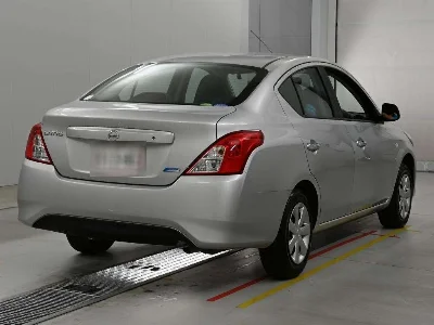 NISSAN TIIDA LATIO