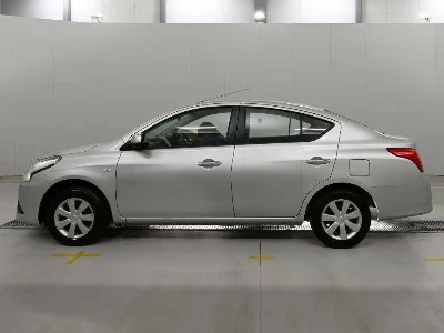 NISSAN TIIDA LATIO