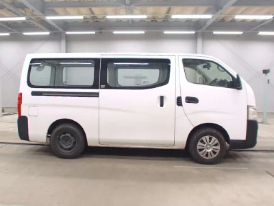 NISSAN NV350 CARAVAN 3
