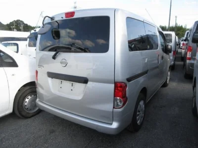 NISSAN NV200 2