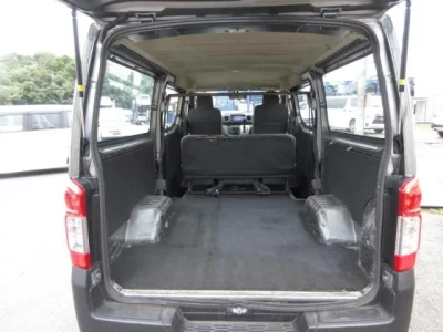 NISSAN NV350 CARAVAN 3
