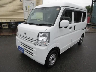 NISSAN CLIPPER VAN 1