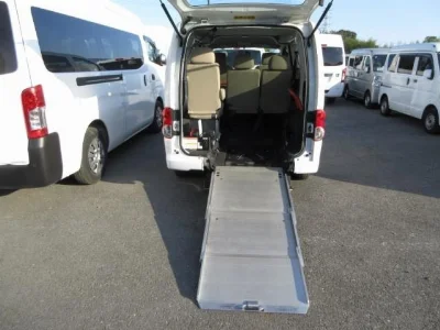 NISSAN NV200 3
