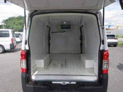 NISSAN NV350 CARAVAN 3