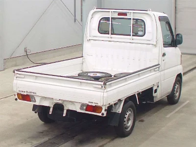 NISSAN CLIPPER TRUCK