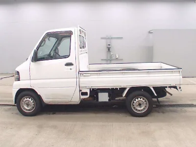 NISSAN CLIPPER TRUCK