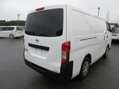 NISSAN NV350 CARAVAN 2